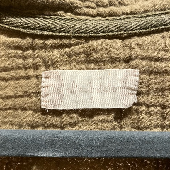 Altar’d State Top - Picture 3 of 3